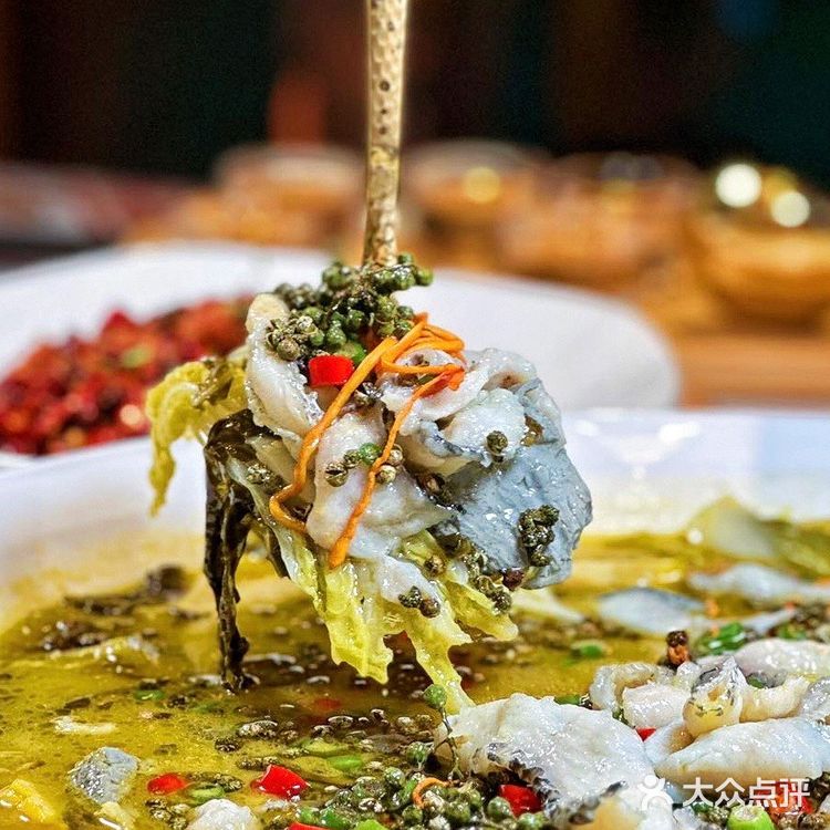 哇❗️山城外空降大魔方 | 好吃的汤都要喝完！