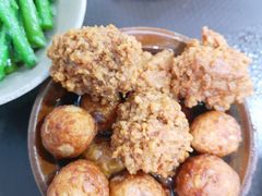 -董哥山城碗碗香(美专校街店)