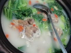 -新一家农家菜(华景新城店)