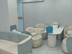 -上海大学附属上海和平眼科医院