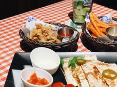 -鲨鱼美式餐厅酒吧Sharky