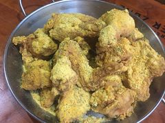 -BHC炸鸡(明洞总店)