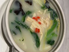 无油鱼汤腐竹煮时蔬-大树餐厅(益田假日店)