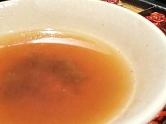 -老牌坊云南鱼豆花火锅(爱建店)