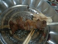 -烤肉小伙烤肉店