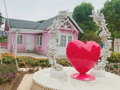 -广州花之恋城堡酒店