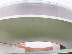 -郑东新区龙湖公共艺术中心