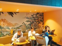 -星巴克(兰州中川机场T2出发店)