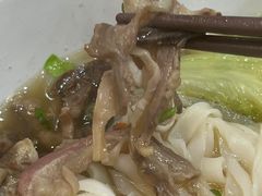-甘掌门·化州驰名牛杂粉(越秀店)