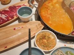 -左庭右院鲜牛肉火锅(金山万达店)