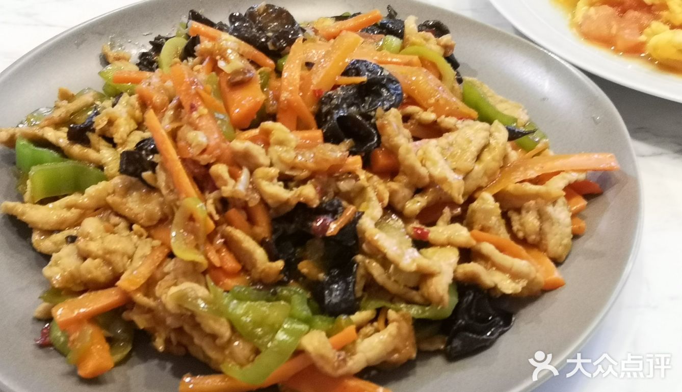 鱼香肉丝—加茭白或者笋会更好吃哦