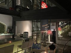 -穹六人间 people 6(岳阳路店)
