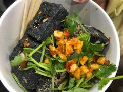 -黑色经典臭豆腐·湖南特产(步行街店)