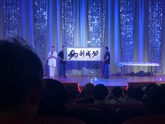 -金东尼人妖秀