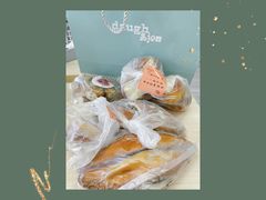 -Dough&Joe团憩(瑞虹天地月亮湾店)