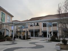 -斯普瑞斯奥特莱斯