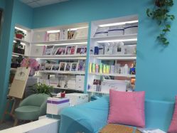 -斐尔国际皮肤管理中心