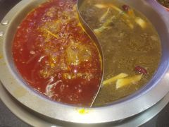 -沸炉重庆老火锅(军事博物馆店)