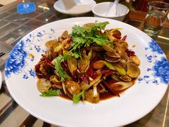 辣炒花蛤-百味地锅鸡(二店·财校分店)