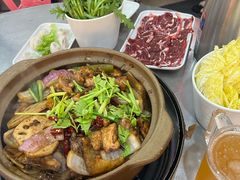 -胡须佬鸡煲四季火锅店(石厦西村直营店)