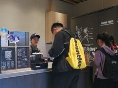 -瑞幸咖啡(GoGo新天地店)
