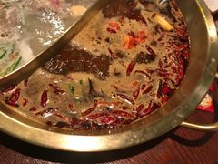 -重庆爽翻天老火锅(临平万达广场店)