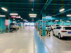-欧尚超市苏州店停车场(金鸡湖路店)