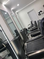-Coo Hair salon