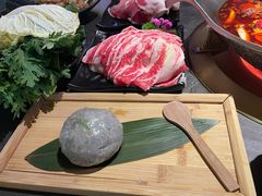 -湊湊火锅·茶憩(杭州湖滨银泰in77店)