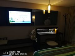 -深圳罗湖东门步行街亚朵X酒店