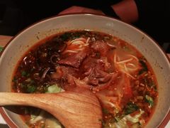 -百春原湖南牛肉粉(百联世纪店)