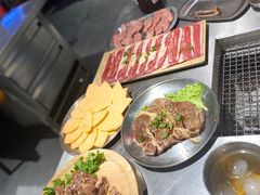 -马路牙子烧烤音乐酒馆(望京店)