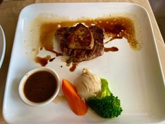 精选腓利牛排配鹅肝-德大西餐社(云南南路店)