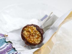 焦糖榛子碎黑巧克力制品-VENCHI 闻绮(北京国贸商城店)