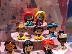 -泡泡玛特POPMART(杭州乐堤港店)