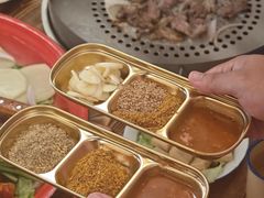 -陈叉子钢盆烤肉(中原万达店)