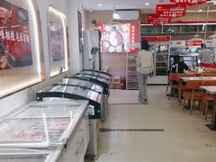 -嘎琉鲜切牛肉自助火锅