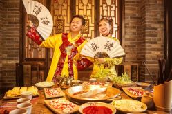 -玛奇朵婚纱摄影