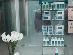 -福奈特洗衣洗鞋(宝山一二八纪念路店)