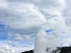 -老忠实间歇泉