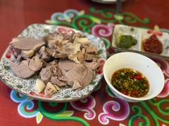手把肉-格日勒阿妈蒙古厨房(大召店)