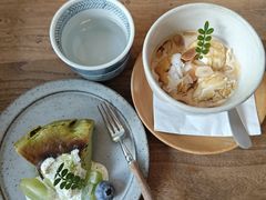 -彳亍咖啡·这里(水湾路店)