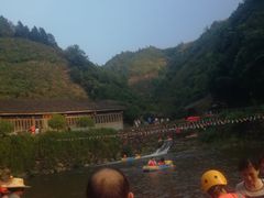 -龙潭峡谷漂流