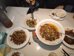 -湘当有饭剁椒鱼头(昆山招商花园城店)