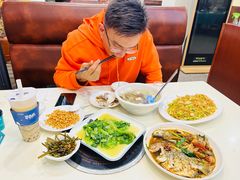 -鑫悦楼煎蟹·16年海鲜大排档