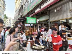 -东关回民小吃一条街(颍河西路店)