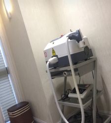 -咪咪专业脱毛连锁机构