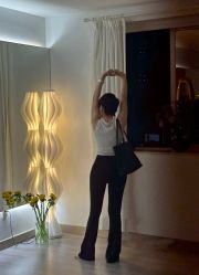 -闺蜜瑜伽·普拉提女性塑形馆