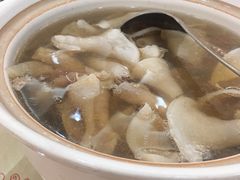 -榕树下海鲜馆(坪山路店)