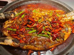 -鸣记脆皮烤鱼·海鲜烤鱼(三八广场店)